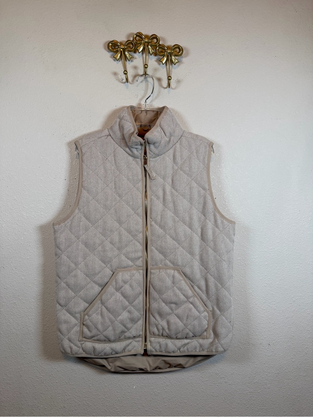 Marleylilly Quilted Sleeveless Chevron Vest - Light Beige/Taupe. Size M